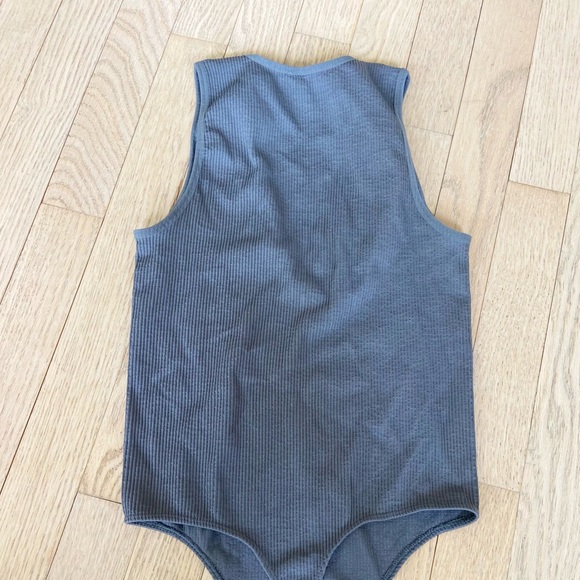 Garage low cut gray body suit - Picture 4 of 4